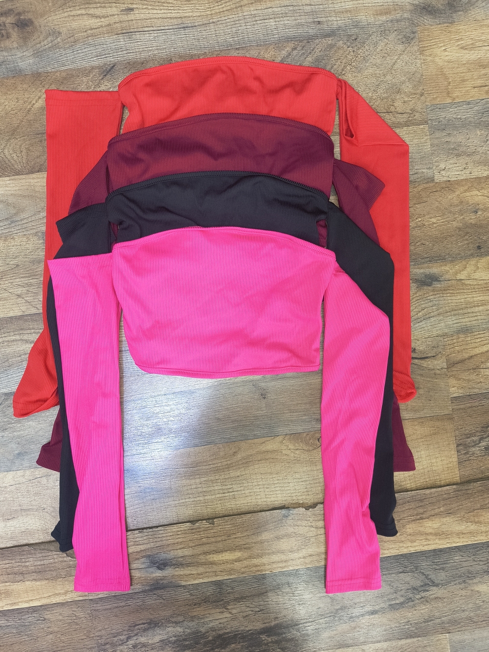 Bundle Women’s Long Sleeve Crop Top